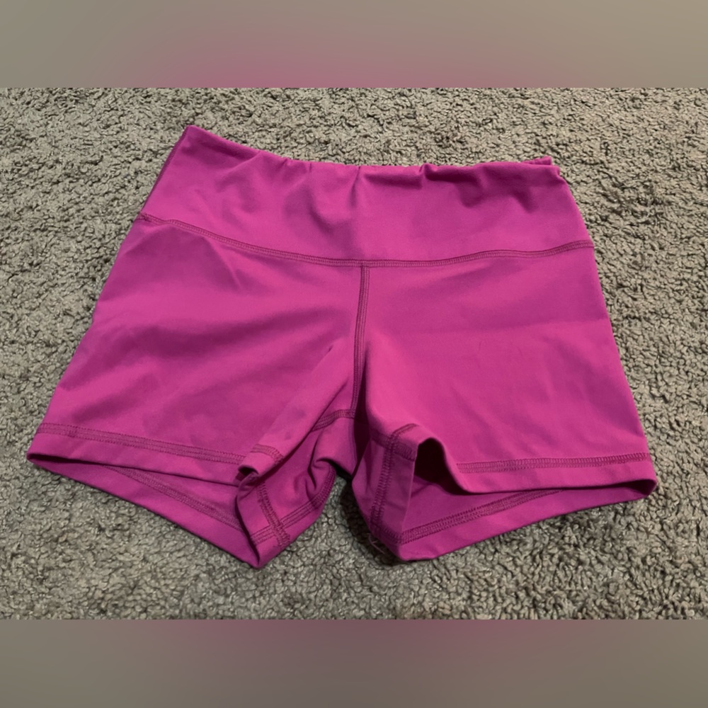 Fleo Women's Pink Shorts